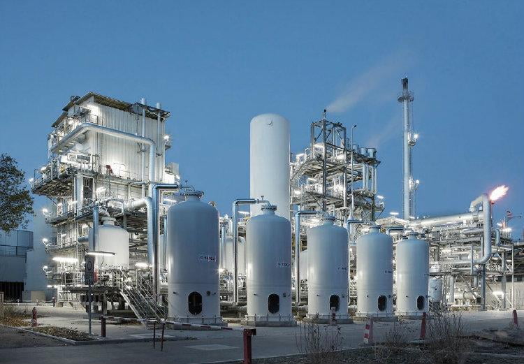 Para satisfacer una amplia gama de aplicaciones de automatización industrial, por ejemplo, señalización digital, vigilancia y muchas otras, la gama completa de líneas de productos de Cincoze incluye computadoras integradas sin ventilador ( DS / DE /DC / DA Series ), Convertible Panel PC , Industrial Touch Monitor y módulos Convertible Display System.