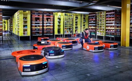 Los Vehículos Guiados Automáticamente (AGV) son vehículos controlados por un sistema, están programados para realizar actividades rutinarias.
