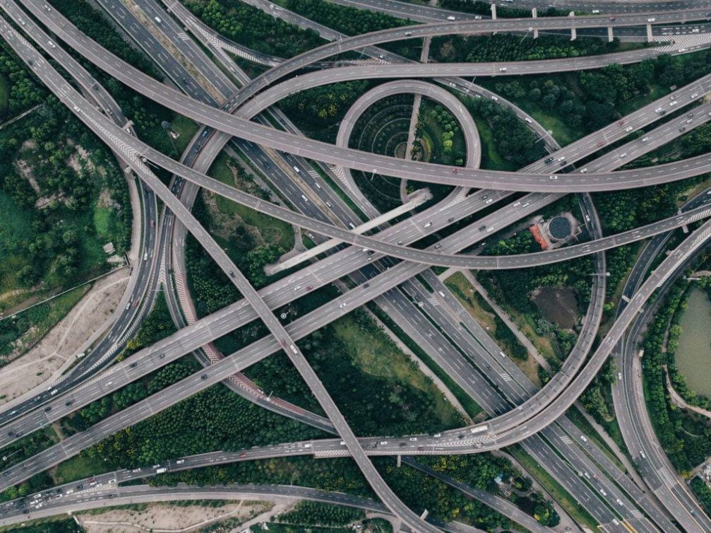 Los sistemas de transporte que van desde autobuses públicos hasta flotas logísticas privadas obtendrán mayor visibilidad y control gracias a 5G.